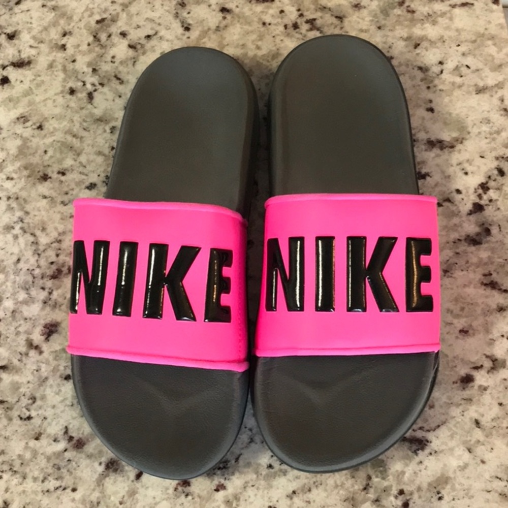 Nike Slides Women’s Sz 8